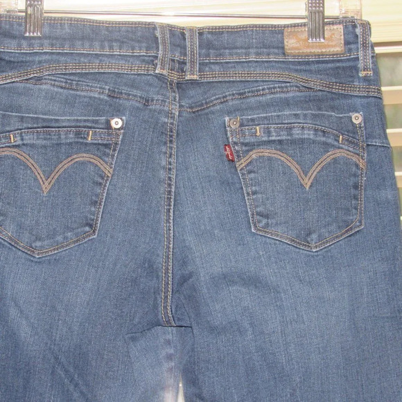 LEVI’S Flatters & Flaunts Medium Wash Skinny Leg Jeans Size 10M - Picture 4 of 6